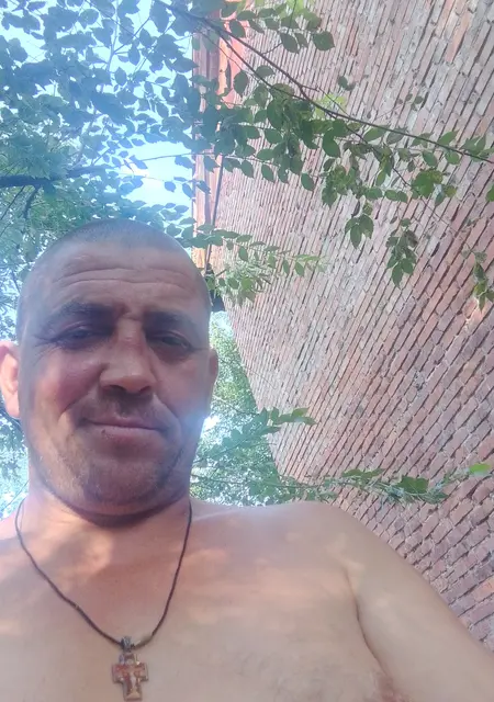 Ваня з Кривого Рогу, шукаю на сайті дружбу