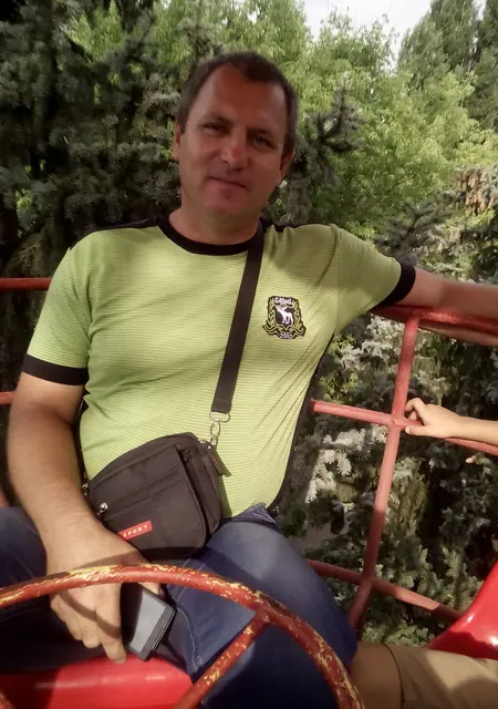 Я Валерий, 48, из Новой Каховки, ищу знакомство для приятного времяпровождения