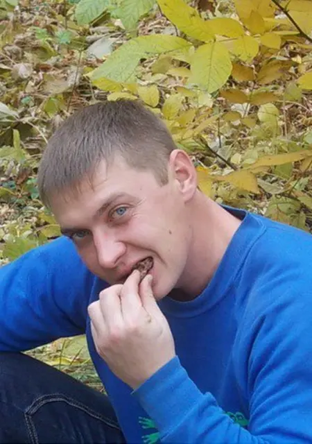 Виктор из Славянска, мне 40, познакомлюсь на одну ночь