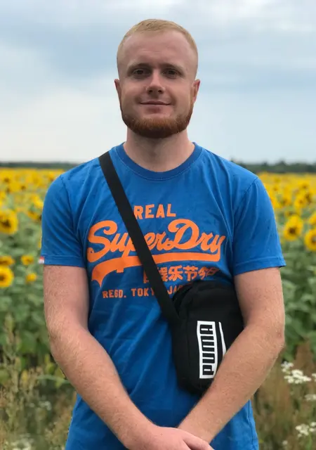 Ваня из Ивано-Франковска, мне 25, познакомлюсь для приятного времяпровождения