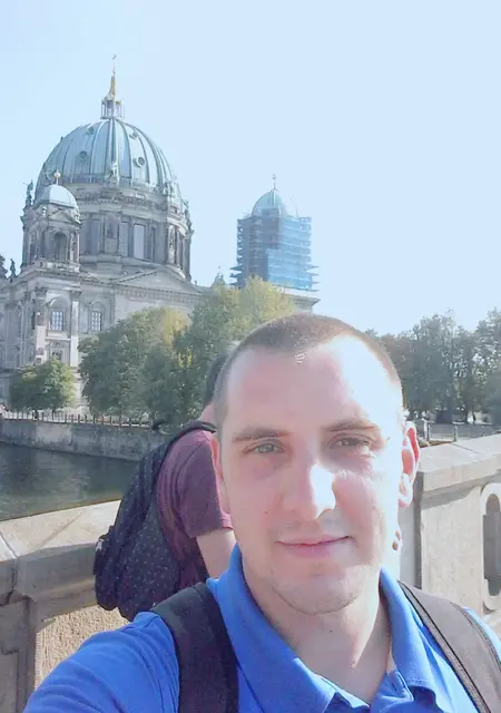 Жека з Житомира, мені 35 років, познайомлюсь на одну ніч