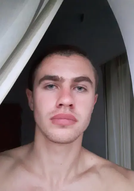 Я Александр, 27, знакомлюсь на одну ночь в Чернигове