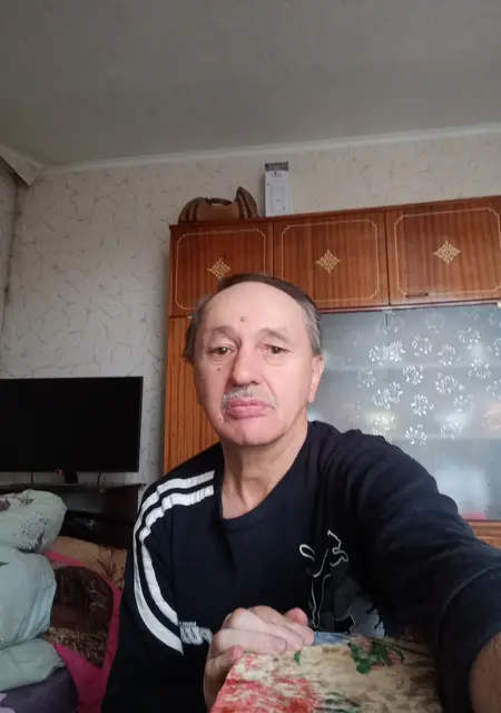 Я Константин, 68, из Днепра, ищу знакомство для открытые отношения