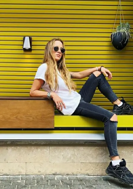 Лера з Одеси, шукаю на сайті постійні стосунки