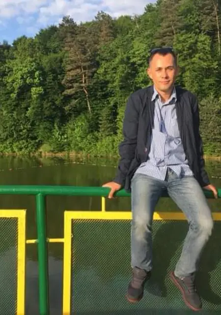 Nik из Львова, мне 42, познакомлюсь