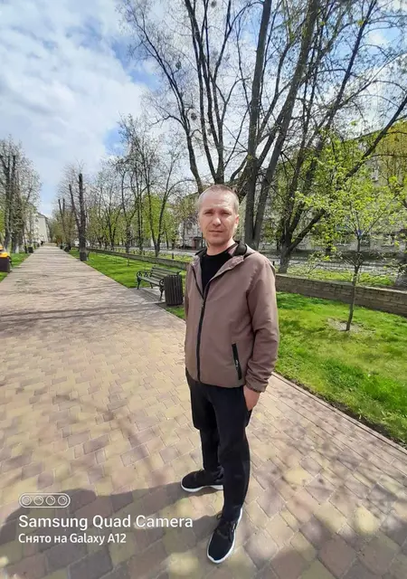 Валентин из Николаева, мне 39, познакомлюсь на одну ночь