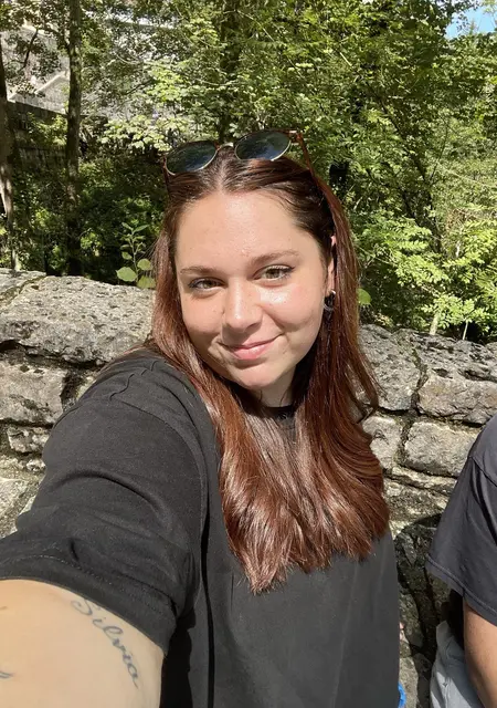 Я Veroonica, 21, знакомлюсь для открытые отношения в Овьедо