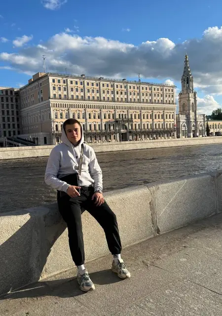 Я Иван, 20, знакомлюсь на одну ночь в Стокгольме